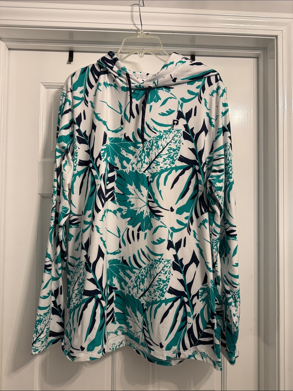 Puma Tropical Leaf Print Hooded Pullover in Teal & Navy size large